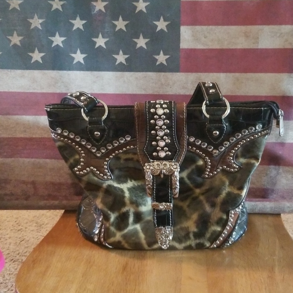 P&G Purse